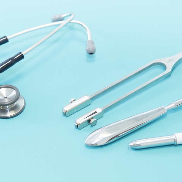Stethoskop und andere medizinische Werkzeuge